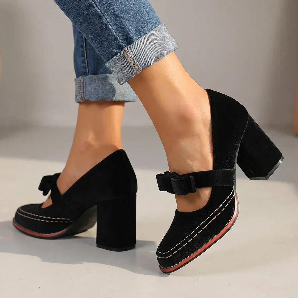 Velvet block heel moccasins for elegant women