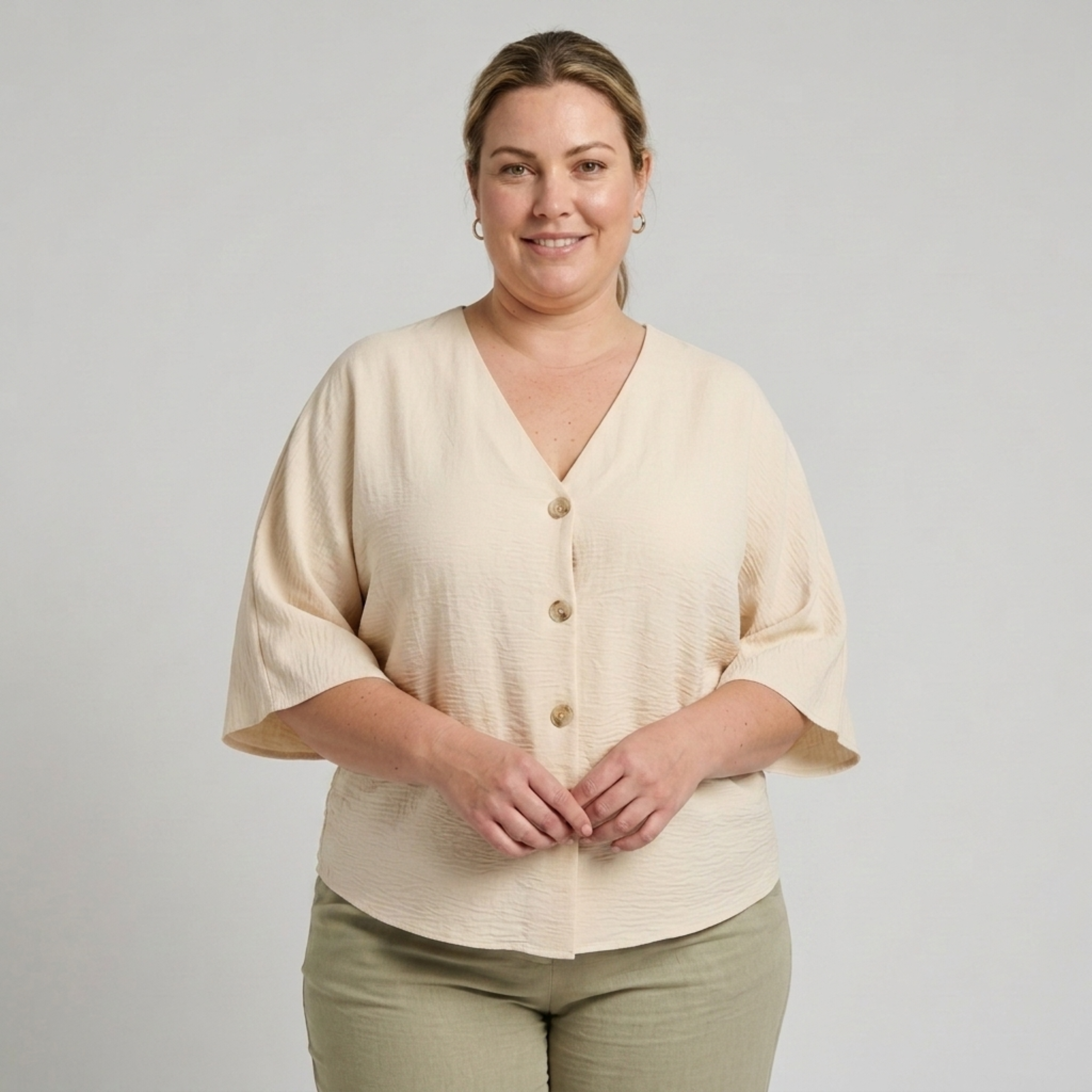 Plus Size Women's Loose Blouse with V-Neck and Long Sleeves