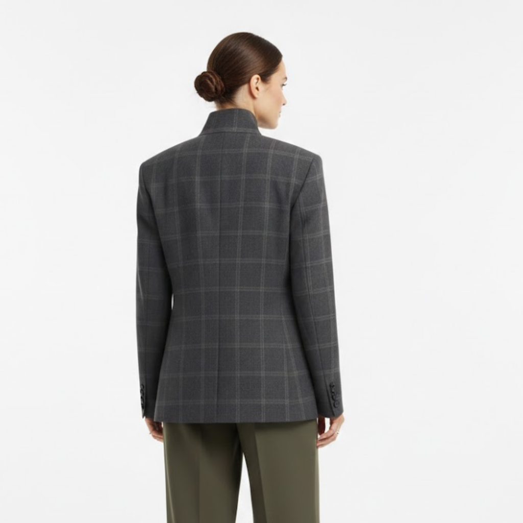 Short jacket with tartan pattern for women with stand-up collar and split sleeves