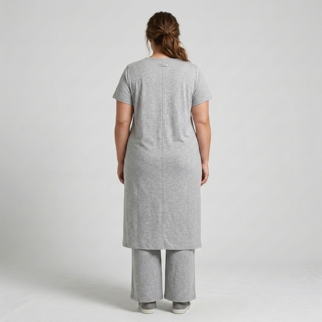 Plus size two-piece set for women with long tunic and loose pants