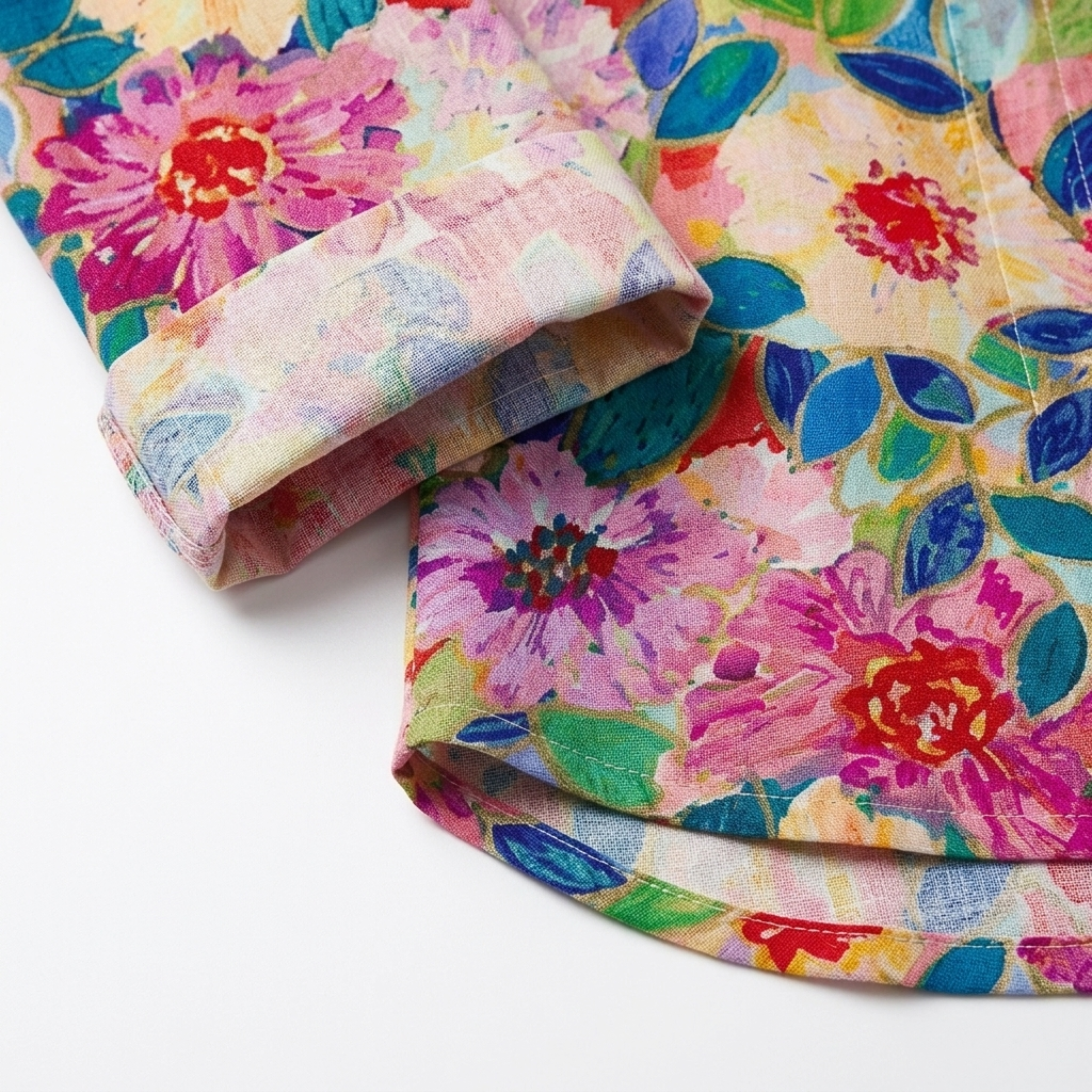 Floral print blouse — three-quarter buttoned sleeves — casual