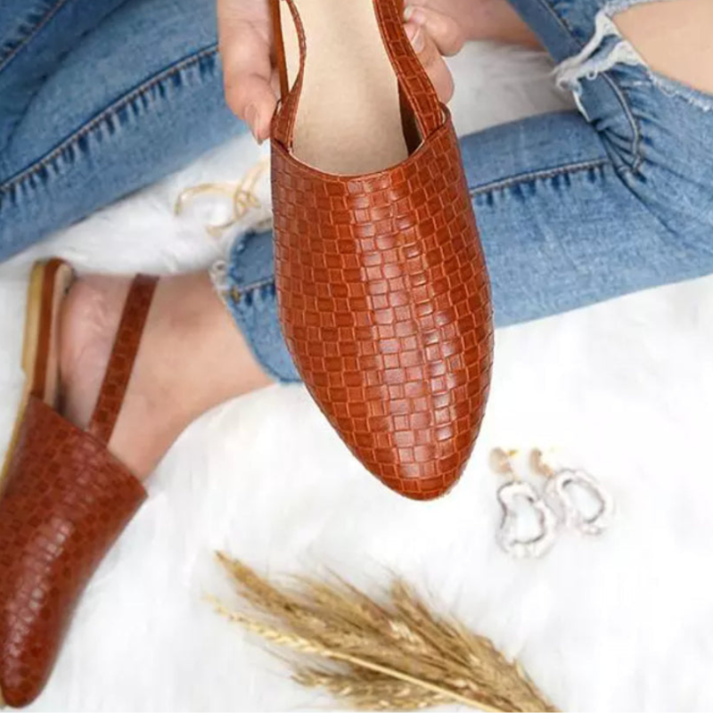 Woven open-toe women's sandals - flat buckle sandals - everyday use