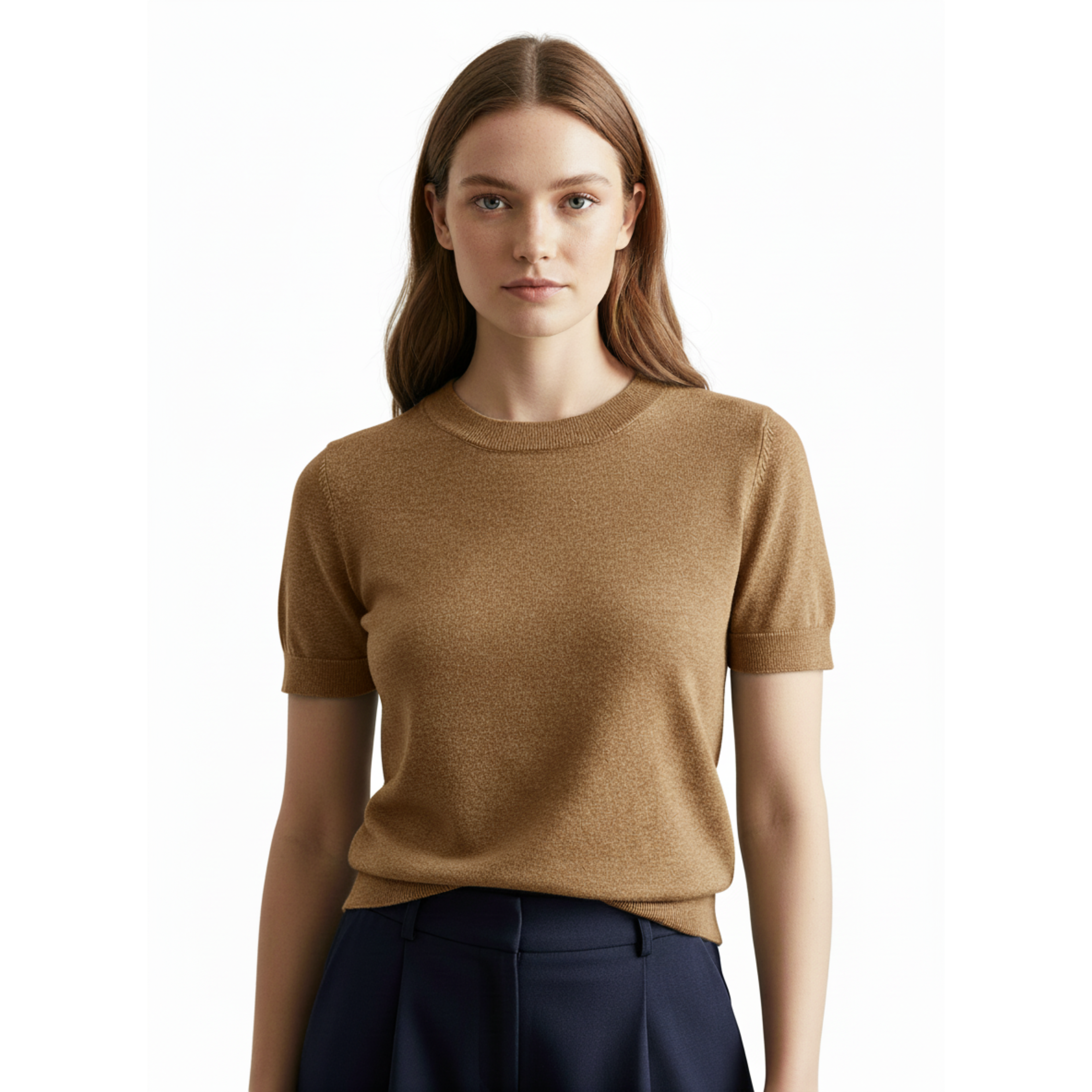 Fine Knit T-Shirt for Women with Round Neck and Fitted Short Sleeves