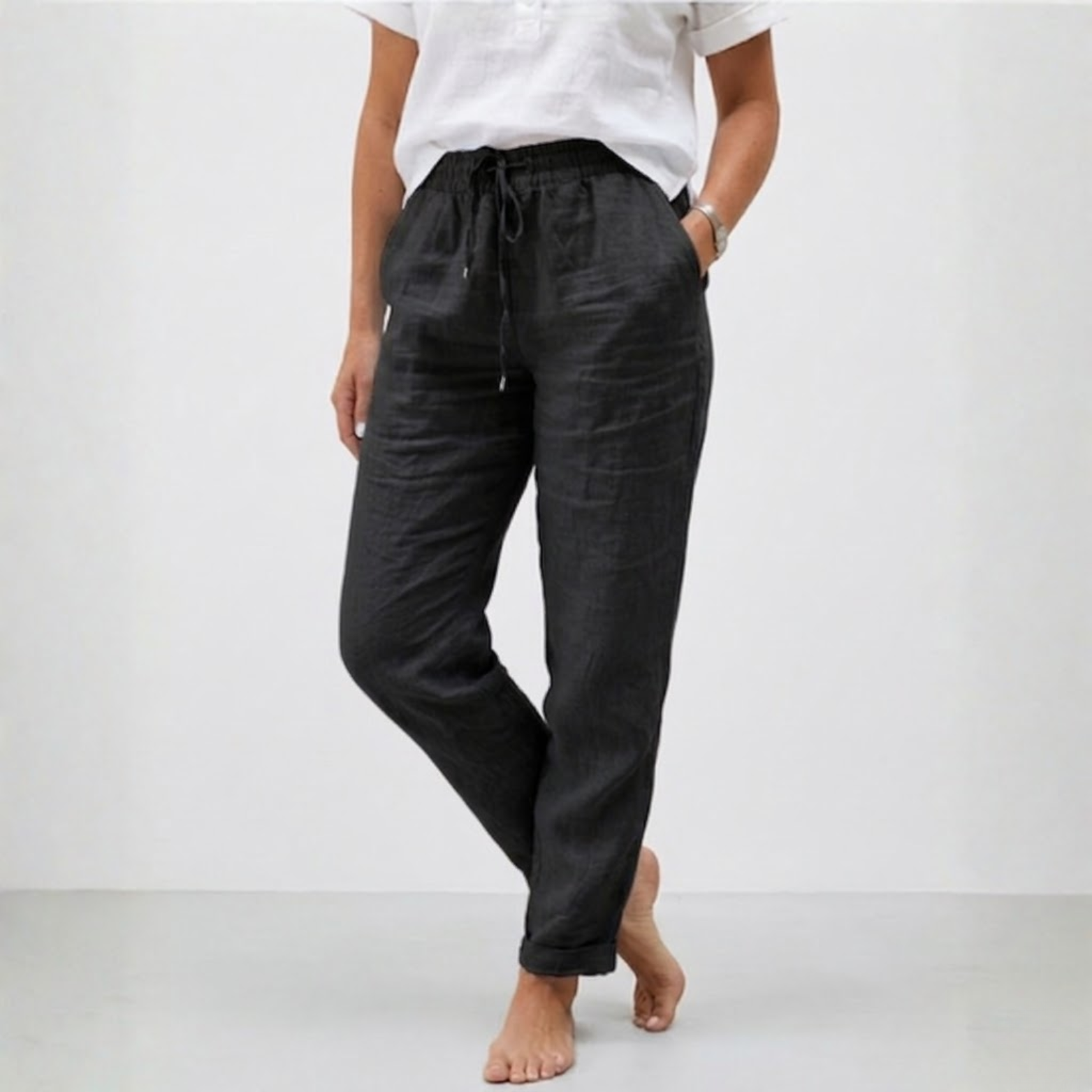 High-Waisted Elastic Cotton and Linen Pants with a Relaxed Fit for Women