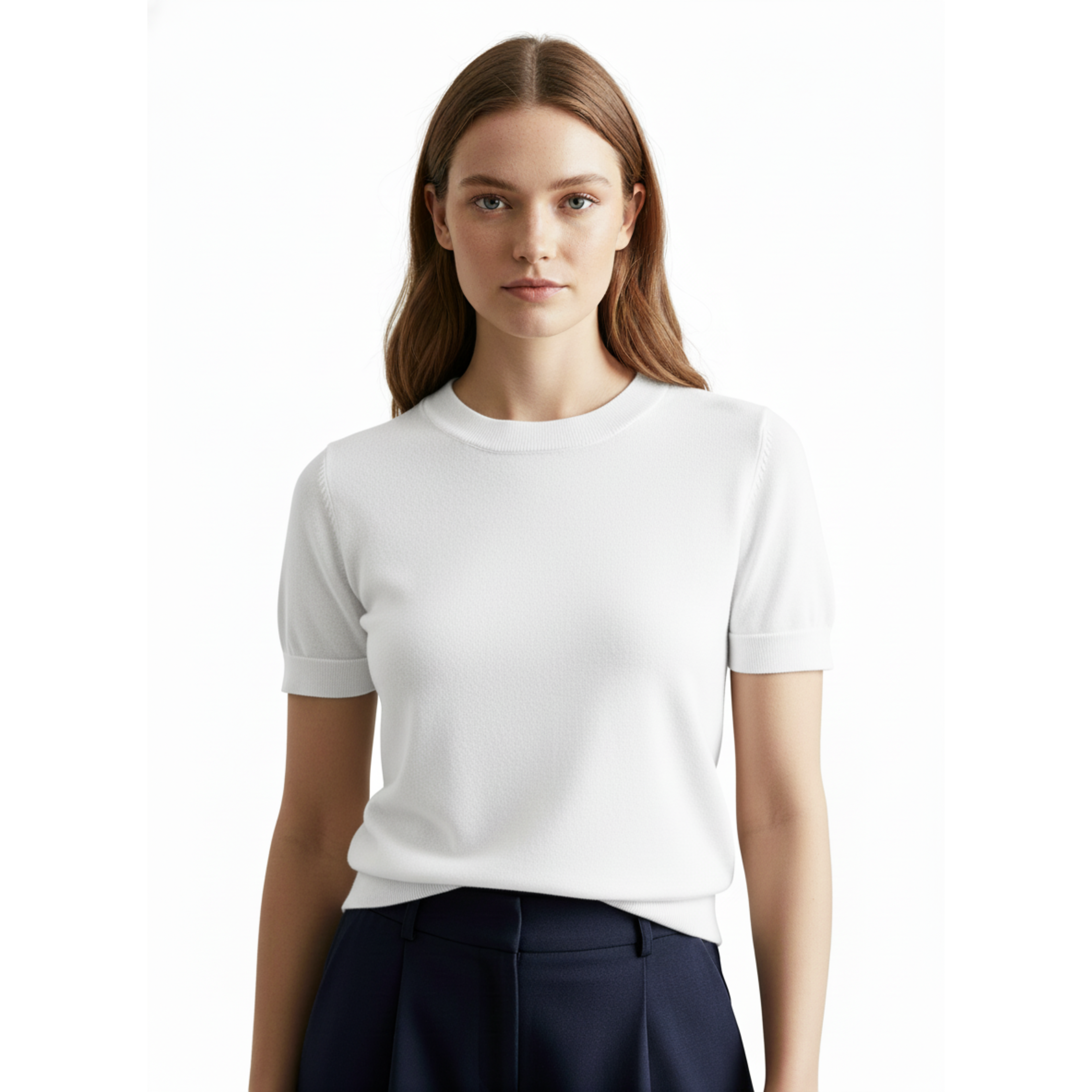 Fine Knit T-Shirt for Women with Round Neck and Fitted Short Sleeves