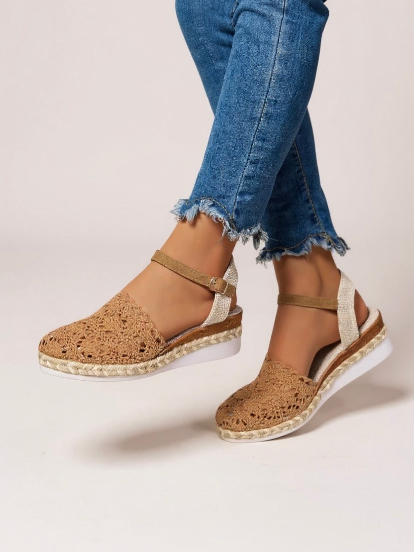 Wedge espadrilles for women with adjustable strap for the weekend