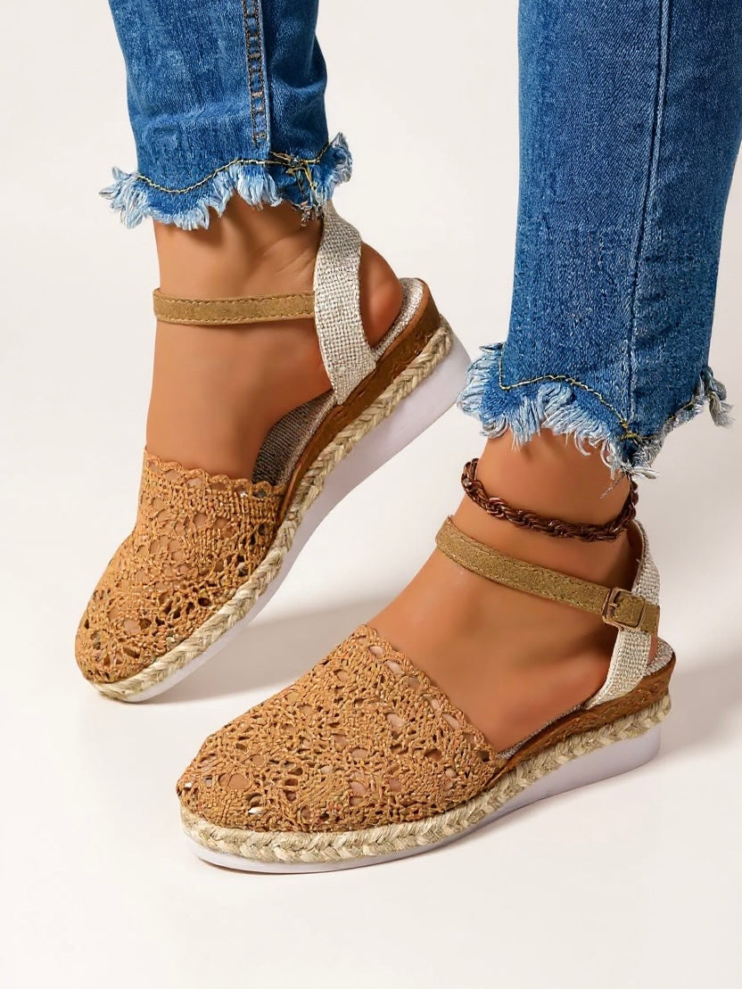 Wedge espadrilles for women with adjustable strap for the weekend