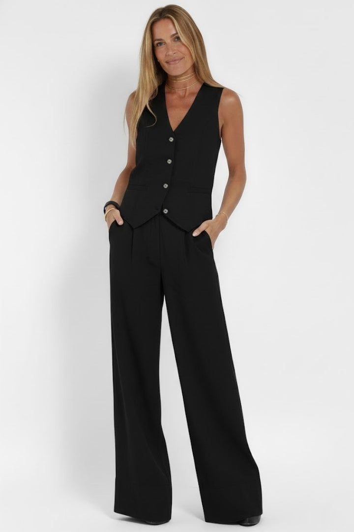 Two-piece women's outfit — V-neck blazer and straight fluid pants | everyday wear